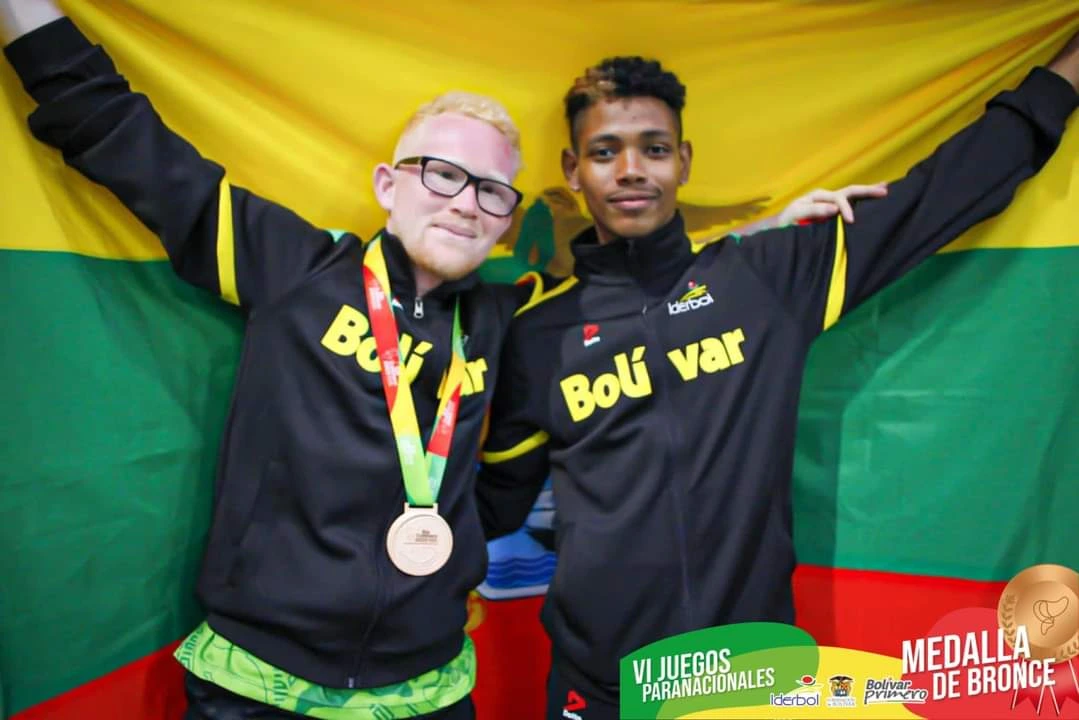 A brief description of the image